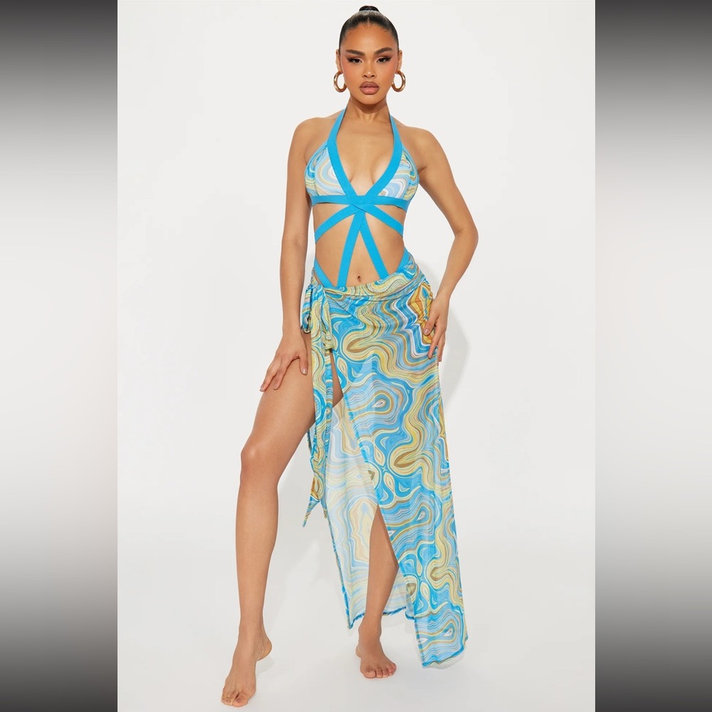 Summer Charm 1 Piece
Swimsuit Set